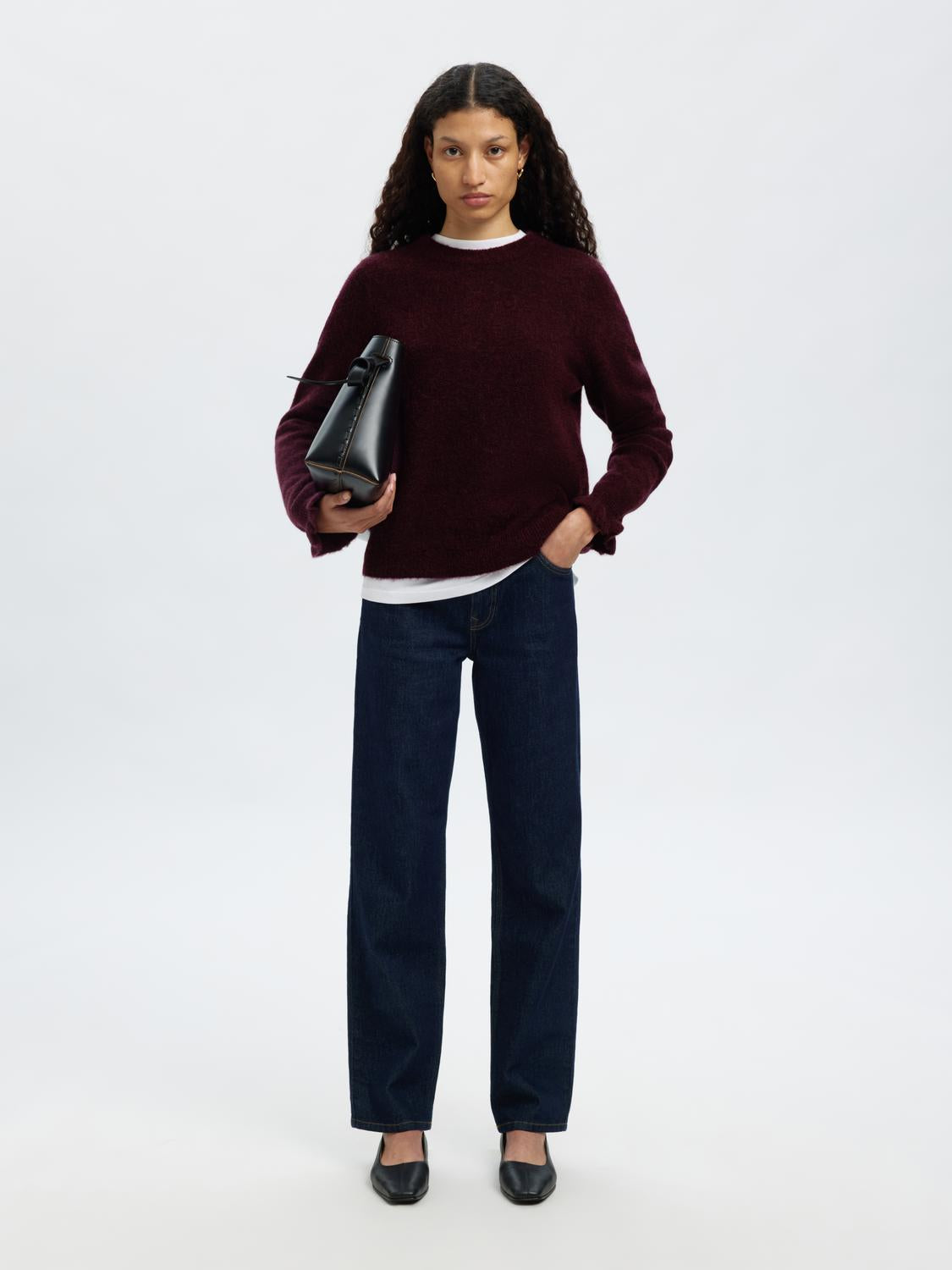 model_shot-creative